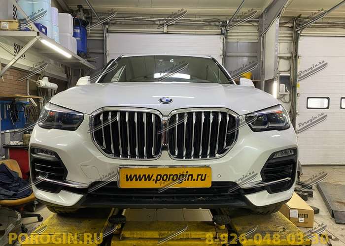 Установка порогов - подножки BMW, БМВ X5-G05 2020