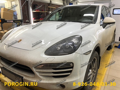 Установка порогов, подножек Porsche Cayenne 958 2010-2014