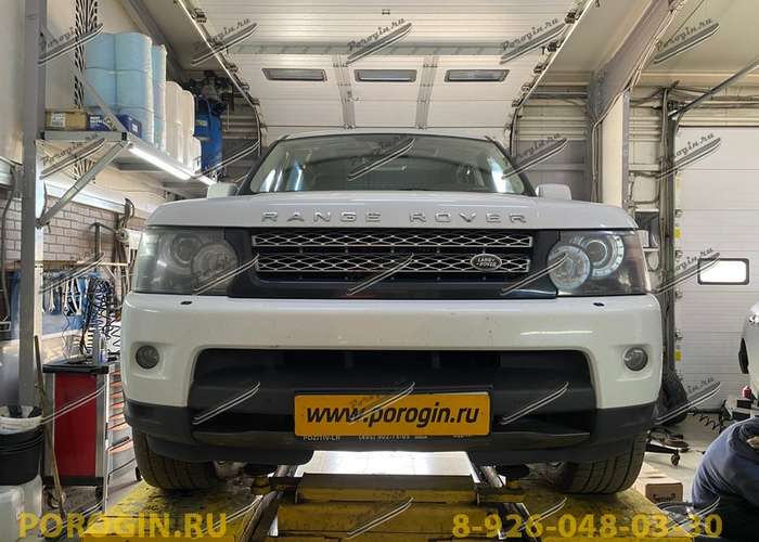 Установка порогов, подножки Range Rover Sport 2011