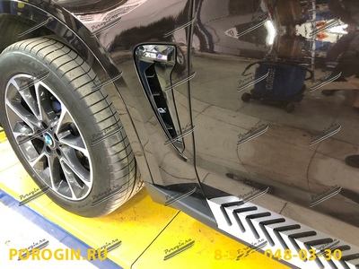 Установка порогов, решетки радиатора и жабры на крылья для BMW X5-F15 2013-201